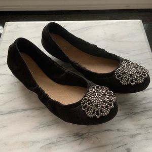 Tahari Black Flats